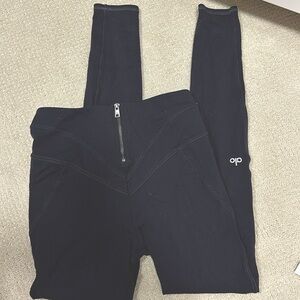 Alo leggings